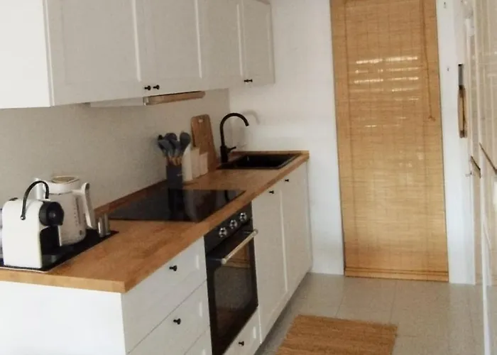 - Bahia De Apartman